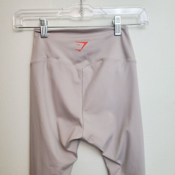 Gymshark Training High Rise Graphic Leggings, pebble gray and heat red - Picture 7 of 9